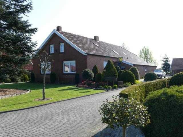 Ferienwohnung Petri Heil, 85059 Ostrhauderfehn المظهر الخارجي الصورة